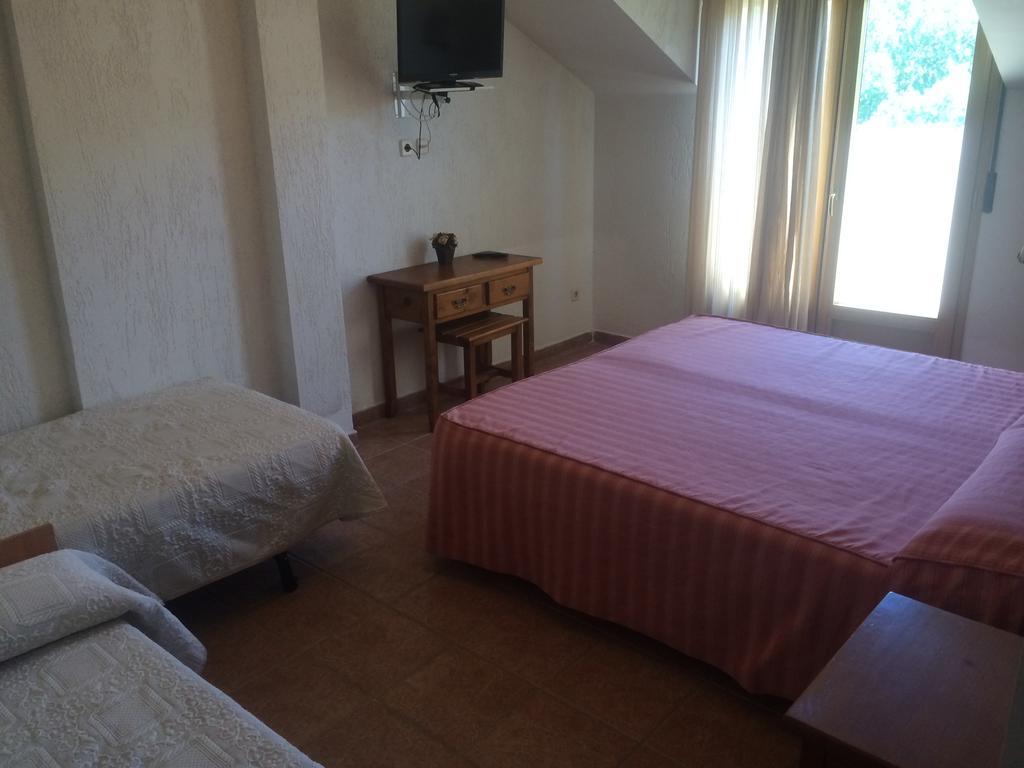 La Mesta Hotel Pradena Bilik gambar